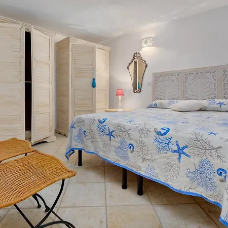 Dom wakacyjny La Casa Nella Roccia Arzachena