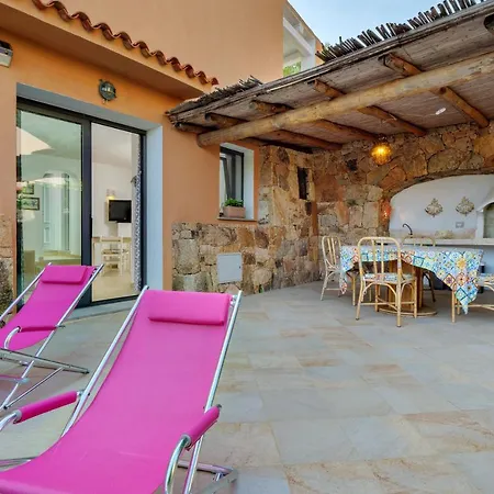 Dom wakacyjny La Casa Nella Roccia Arzachena
